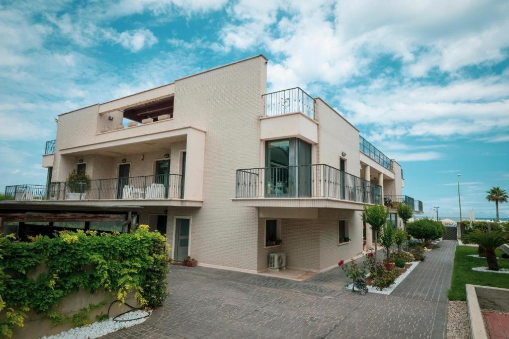 Bed and Breakfast Il Sorriso Di Angelina Pescara Exterior foto